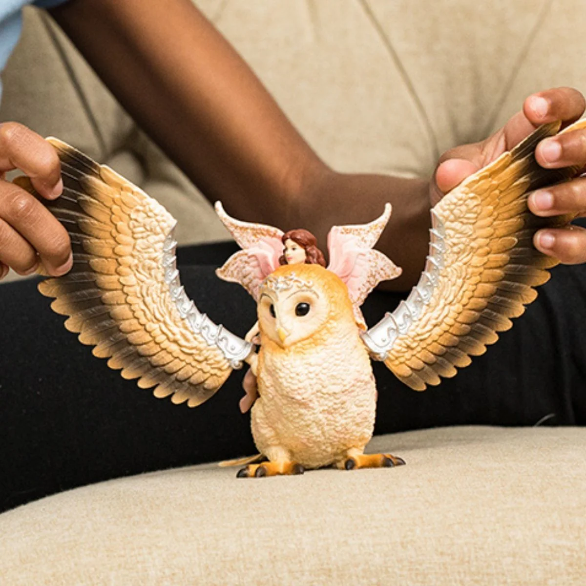 Fairy in Flight on Glam-Owl - Image 3