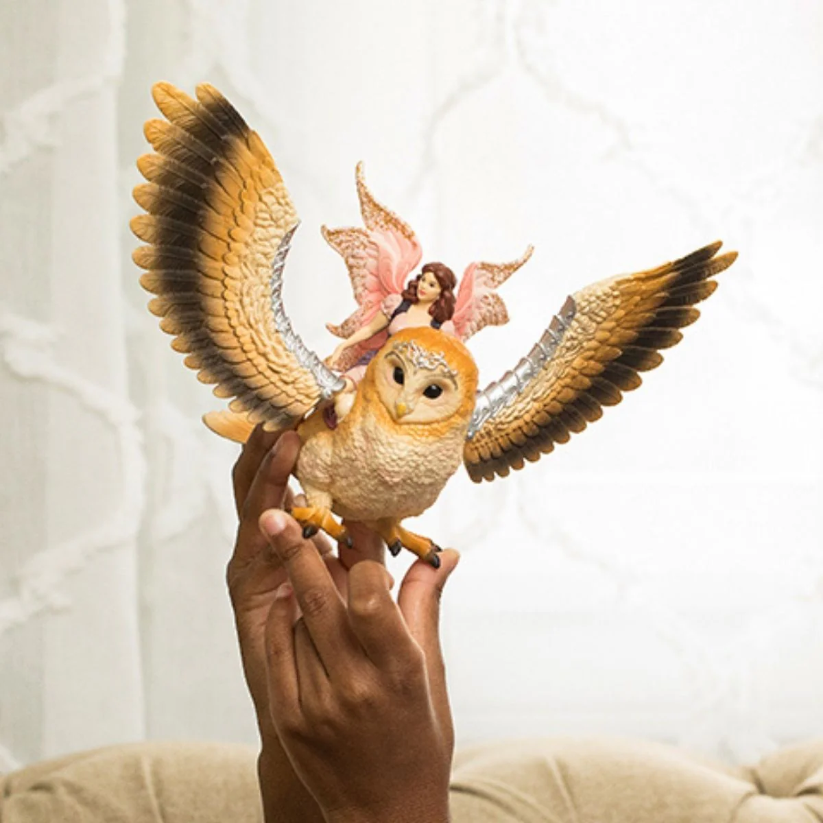 Fairy in Flight on Glam-Owl - Image 4