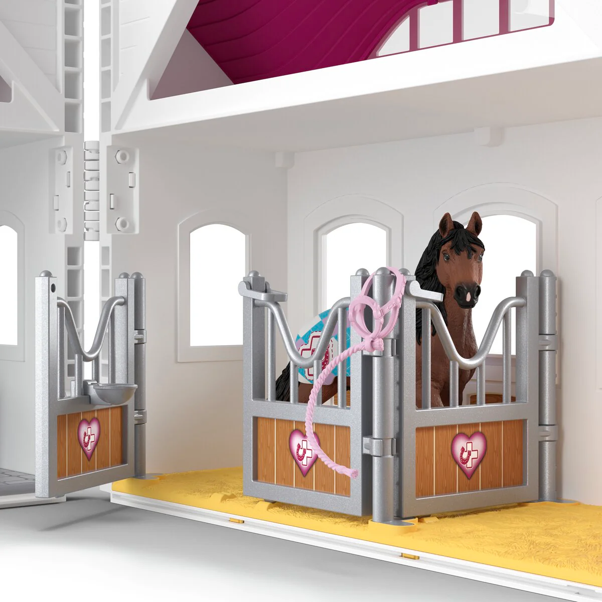 Happy Horse Hospital - Image 10