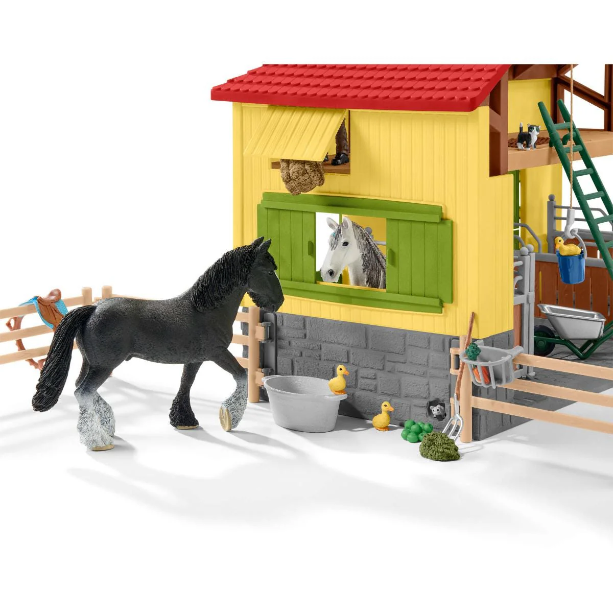 Horse stable - Image 10