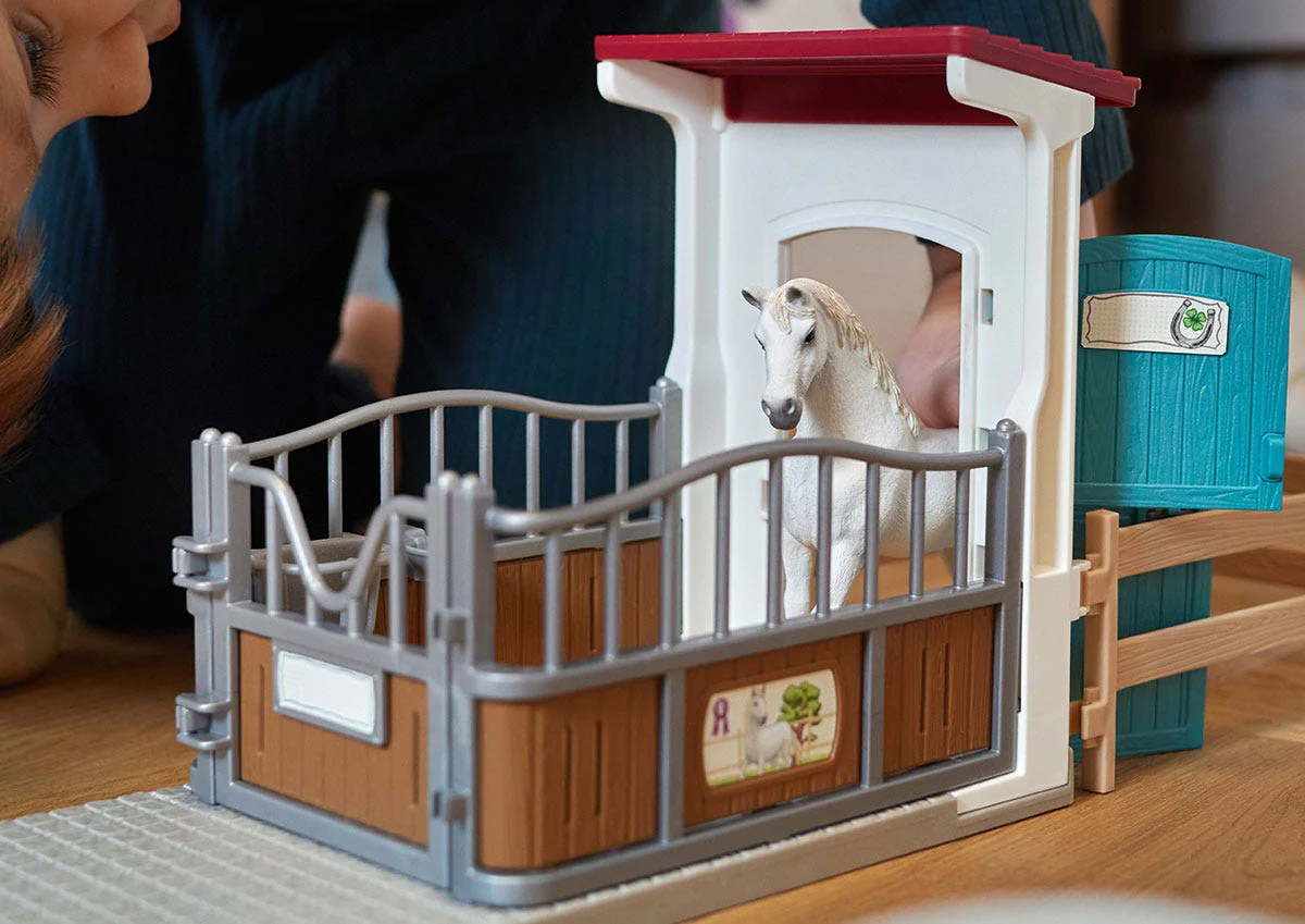 Horse Stall Extension - Image 3