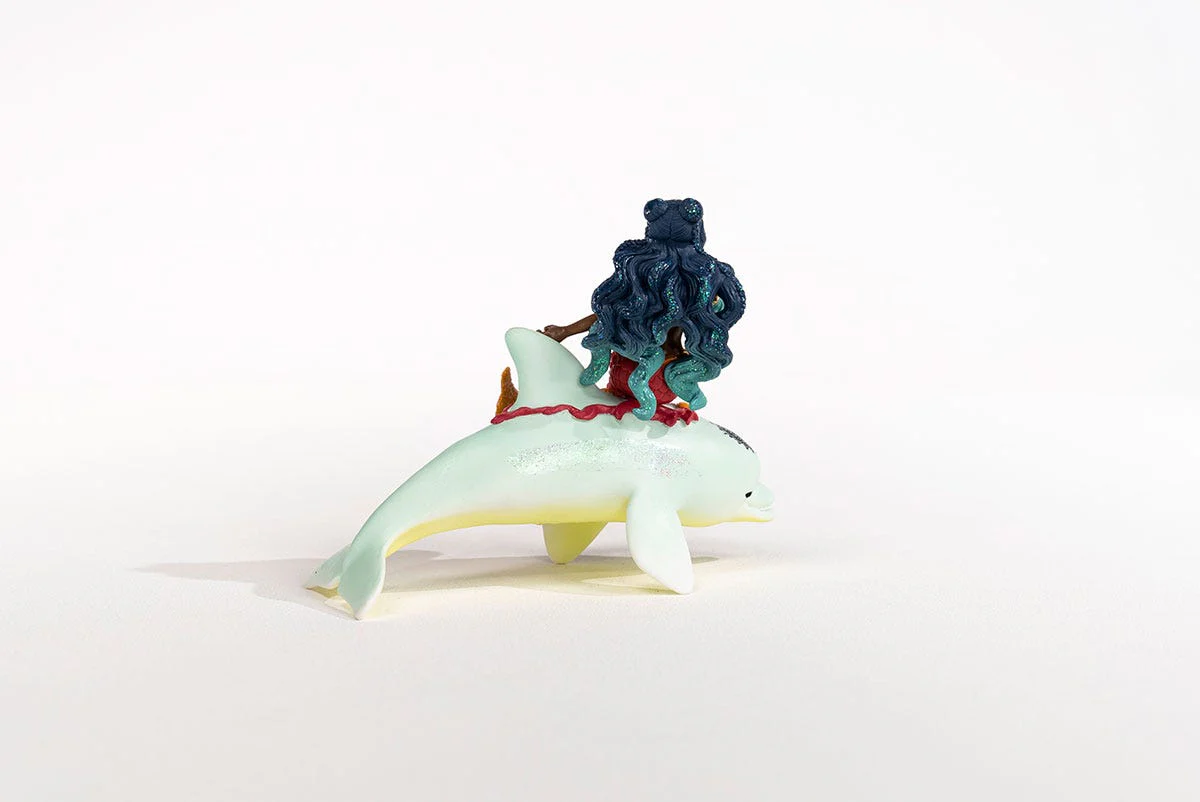 Isabelle on Dolphin - Image 4