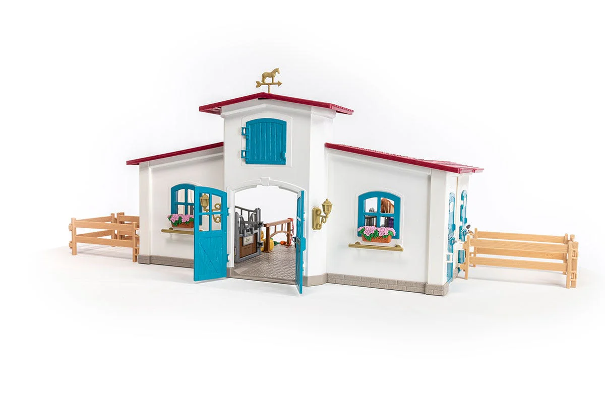 Lakeside Riding Center - Image 8