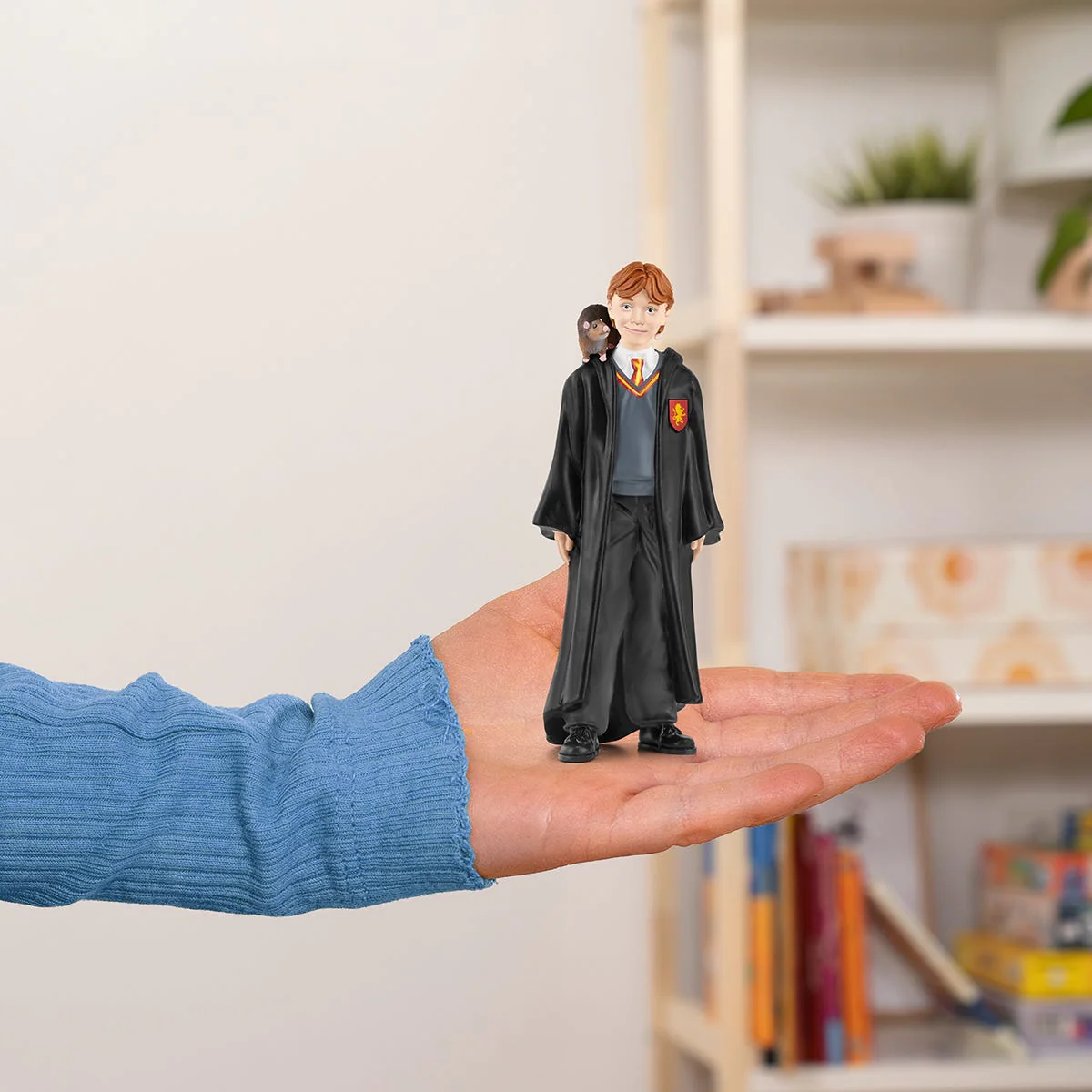 Ron Weasley™ & Scabbers™ - Image 4
